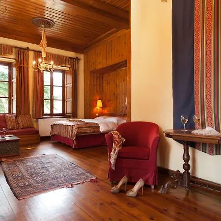 αρχοντικό χατζηγάκη Ξενοδοχείο Περτούλι